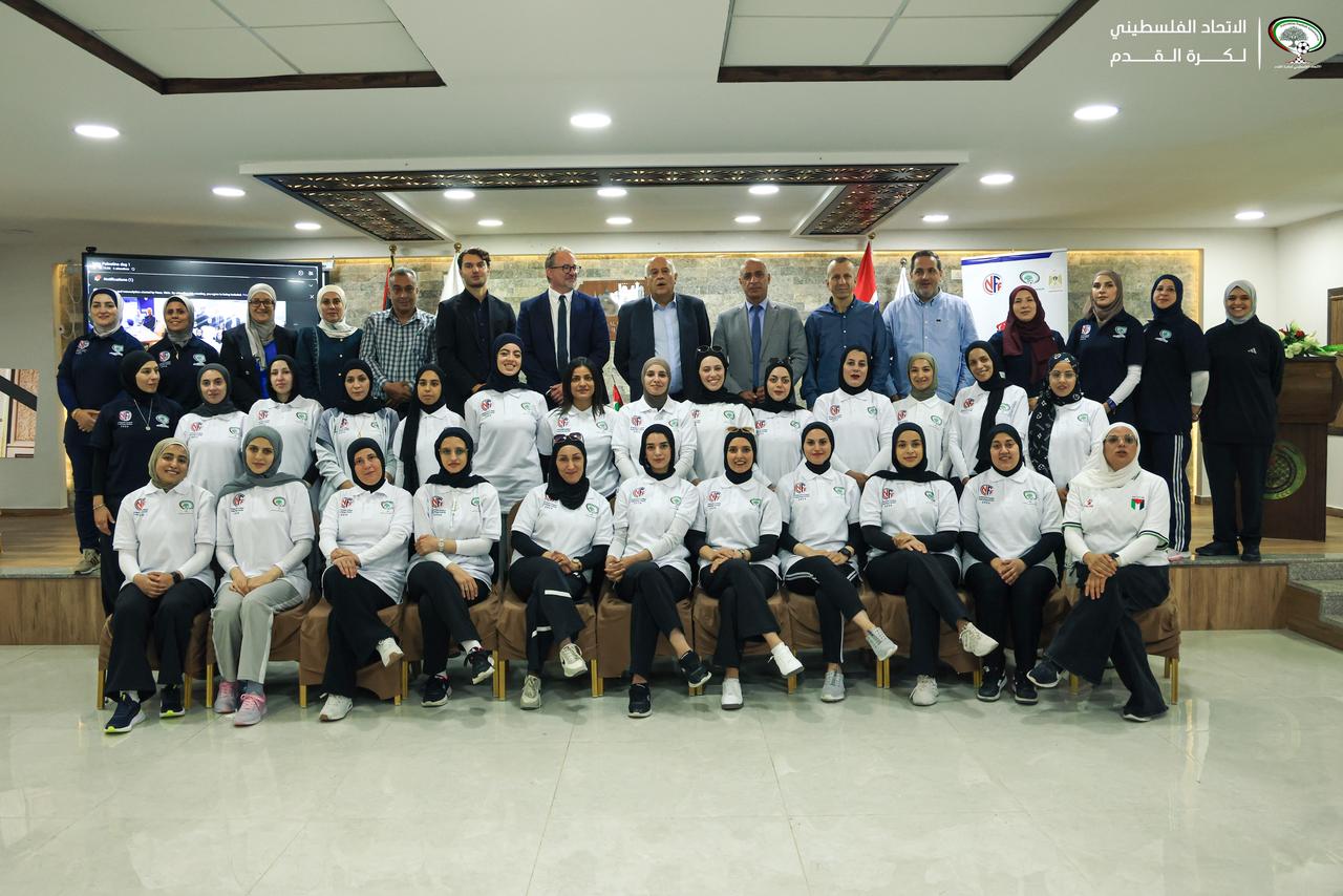 جانب من افتتاح الدورة